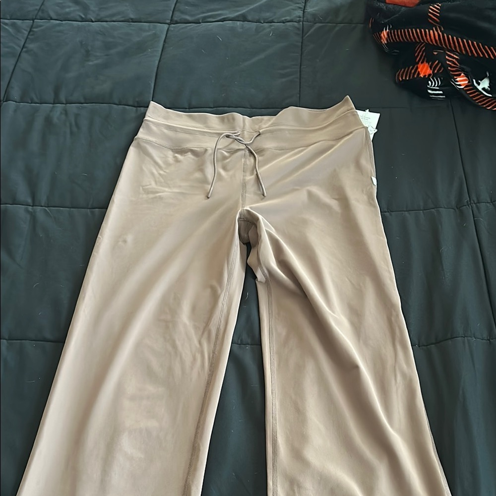 Lululemon Beige Yoga Pants